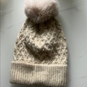 Beige Knit Beanie with Pom Pom and Pearls